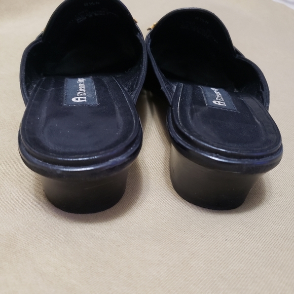 etienne aigner mules